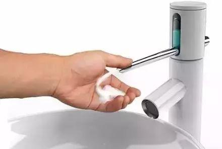 娱乐吃瓜君水龙头飞天,揭秘水龙头飞天的神奇事件